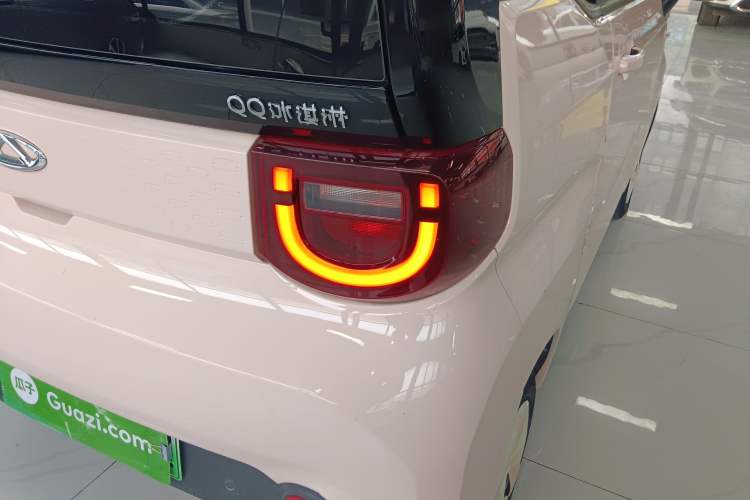 Used Chery QQ Ice Cream 2022 170km Sundae Phosphate Lithium-Ion
