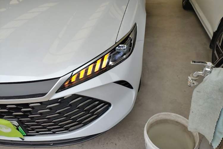 Used BYD Qin PLUS 2025 DM-i Smart Drive 55KM Leading Model
