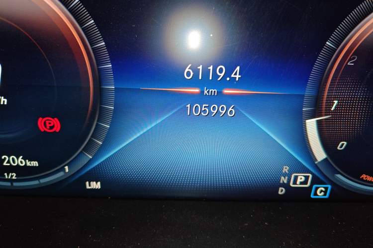 Used Mercedes-Benz C-Class 2019 Facelift C 260 L 4MATIC Sport Edition
