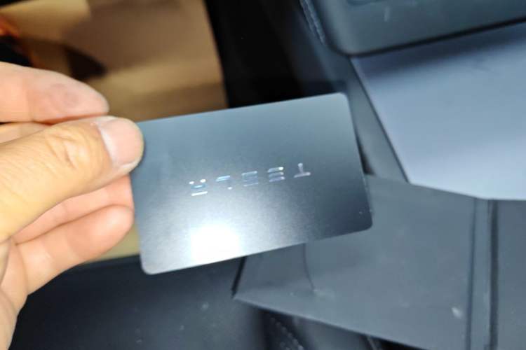 Used Tesla Model 3 2025 Rear-Wheel-Drive Version
