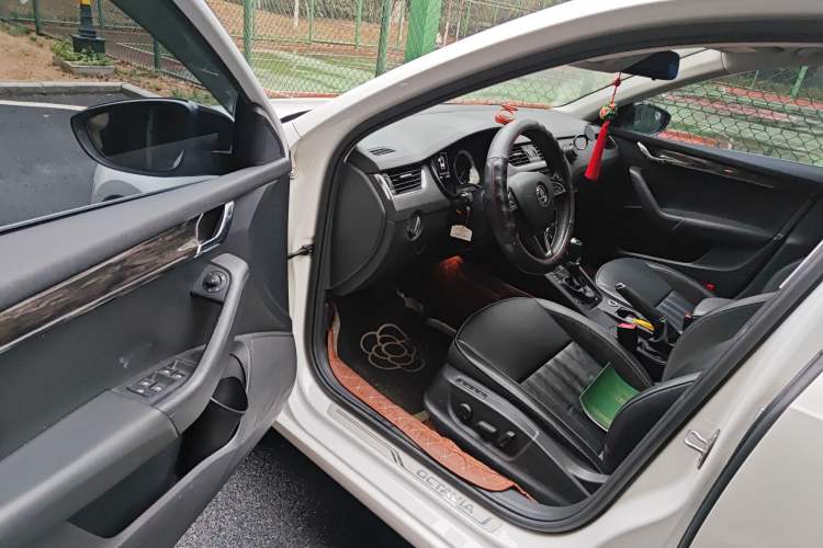 Used Skoda Octavia 2018 TSI280 DSG Flagship Edition