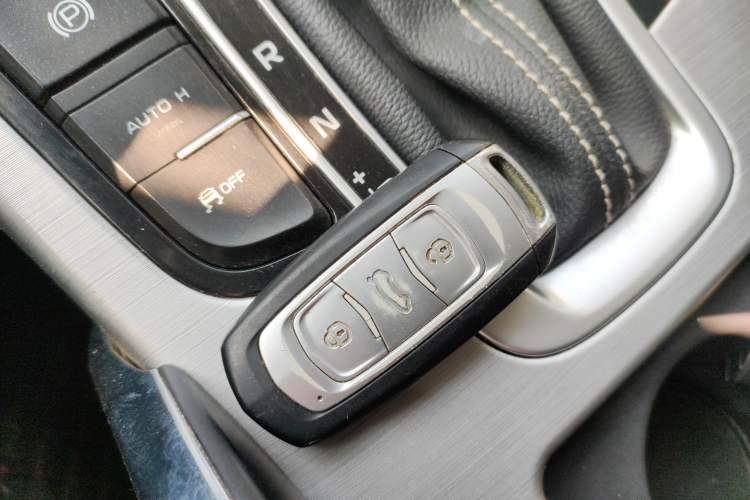 Used Geely Auto Emgrand X7 Sport 2016 1.8TD Automatic Smart Model
