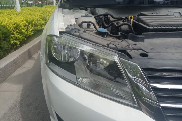 Used Volkswagen Lavida 2013 Revised Classic 1.6L Automatic Fashion Edition