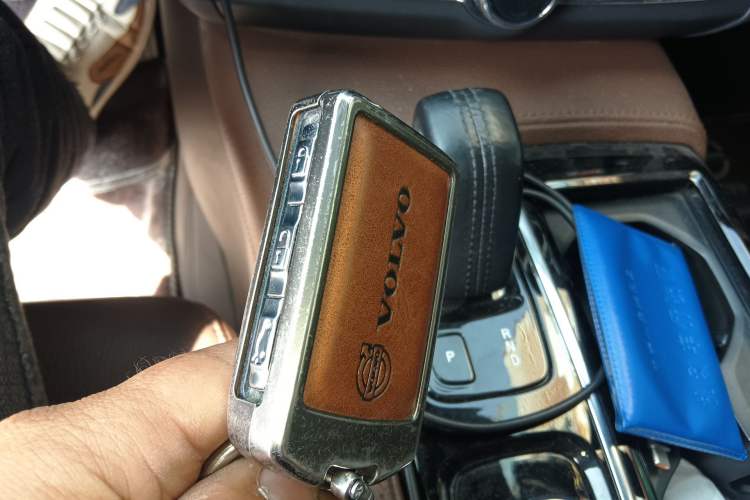 Used Volvo S90 New Energy 2021 T8 eDrive Hybrid Zhiyi Luxury Edition Vehicle Key