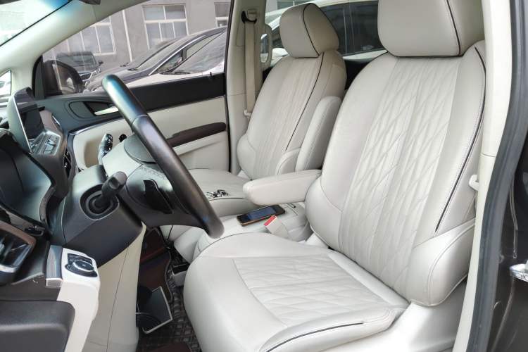 Used Buick GL8 2021 Land Cruiser Executive Class 652T Smart Luxury Model
