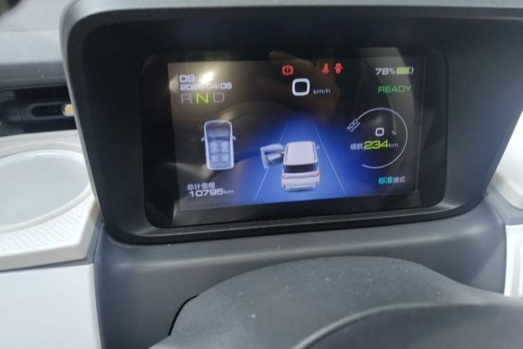 Used Wuling Hongguang MINIEV 2022 GAMEBOY 300km Enthusiast Model with Lithium Iron Phosphate