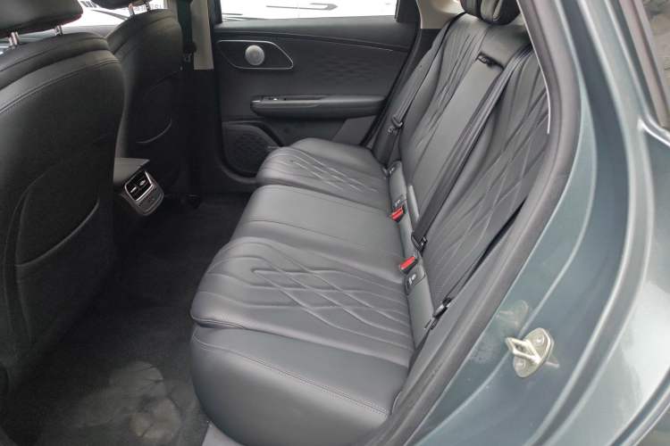 Used Chery Fengyun A8L 2025 1.5 TGDI 145 km Luxury Version Left Rear Seat