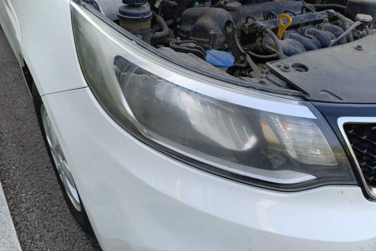 Used Kia K2 2015 Sedan 1.4L MT GLS Right Front Headlight