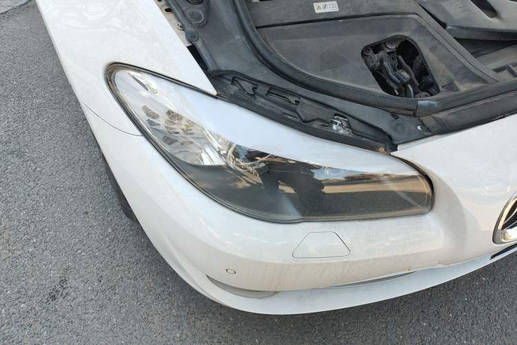 Used BMW 5 Series 2012 523Li Leading Model
