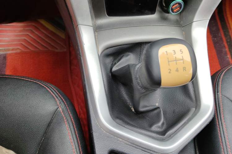 Used Venucia T70 2015 1.6L Manual Ruixing Edition
