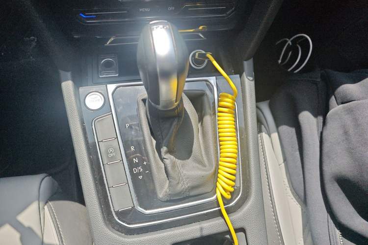 Used Volkswagen Magotan 2023 2 Million Units Limited Edition 330TSI DSG Leading Version
