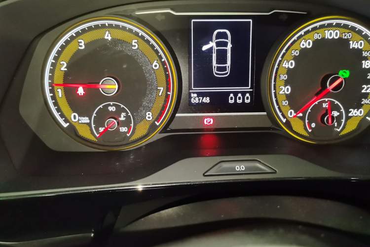 Used Volkswagen Passat 2021 330TSI Elite Edition Odometer Close Up