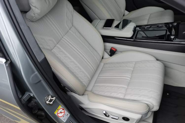 Used Audi A6L 2026 Model 2.0T quattro Premium Elegant Edition