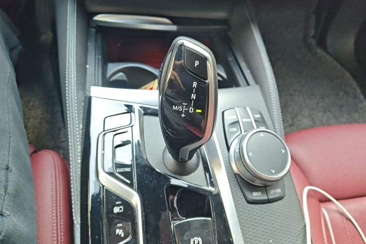 Used BMW 5 Series New Energy 2022 535Le Pioneer Edition M Sport Package
