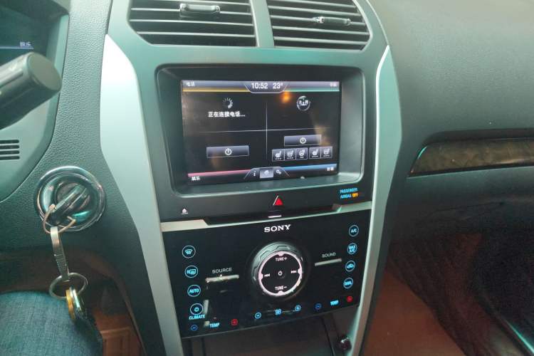 Used Ford Explorer 2013 3.5L Deluxe Model