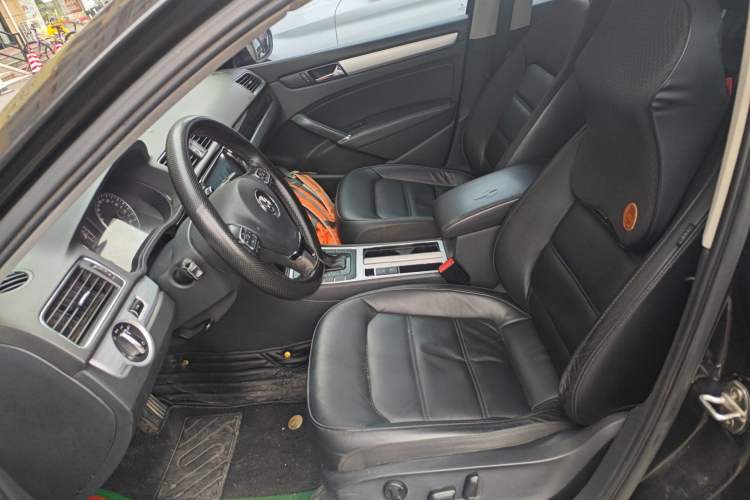 Used Volkswagen Passat 2015 1.8TSI DSG Prestige Edition Left Front Seat