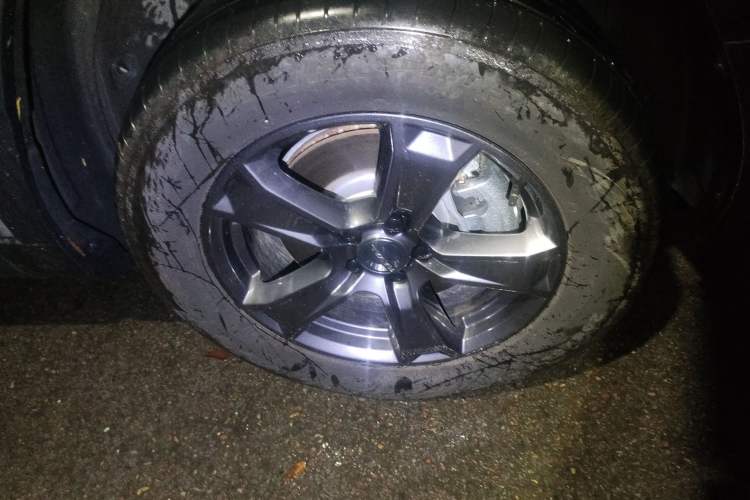 Used Haval Raptor New Energy 2023 Hi4 102 Exploration Edition Right Front Wheel Hub