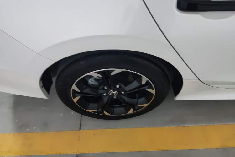 Used Honda Civic 2022 240TURBO CVT Dynamic Edition
