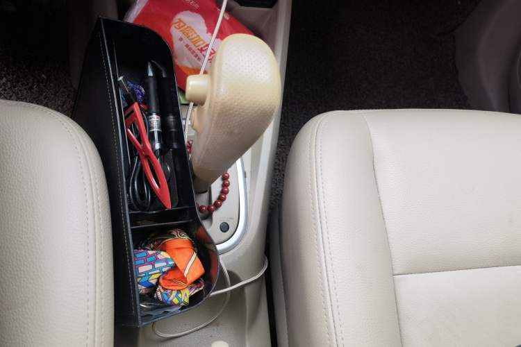 Used Venucia D50 2012 1.6L Automatic Prestige Edition
