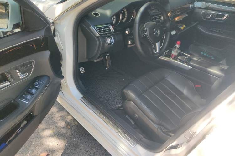 Used Mercedes-Benz E-Class 2015 Restyled E 260 L Sport Edition Driver Seat