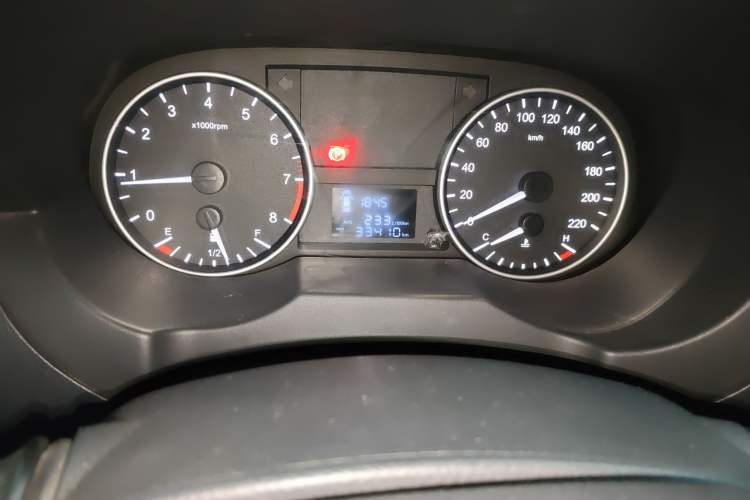 Used JAC Refine M3 2022 PLUS Creator Edition 1.5T Luxury Model Odometer Close Up