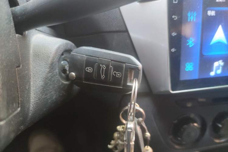 Used Citroen Elysee 2015 Qishang Edition 1.6L Automatic Fashion Model