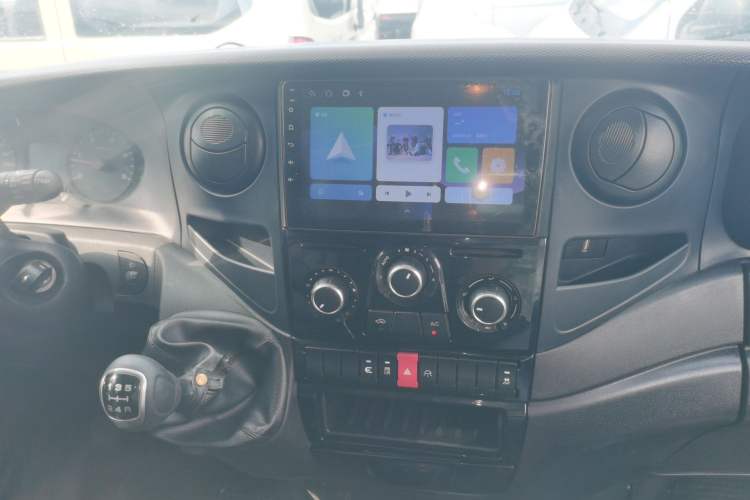 Used Iveco Eurocargo 2021 2.0T Manual Super-Rui Long Wheelbase Short Overhang High Roof Manual Doors F1A
