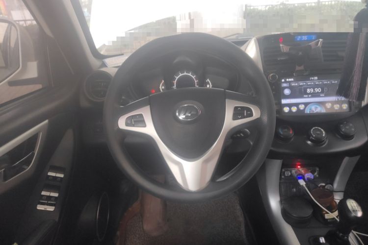 Used Lifan Auto X60 2012 Discovery Edition 1.8L Manual Luxury Model
