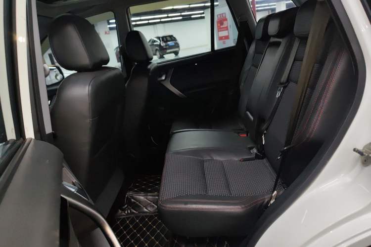 Used Chery Tiggo 3 2016 1.6L CVT ZhiShang Edition Left Rear Seat