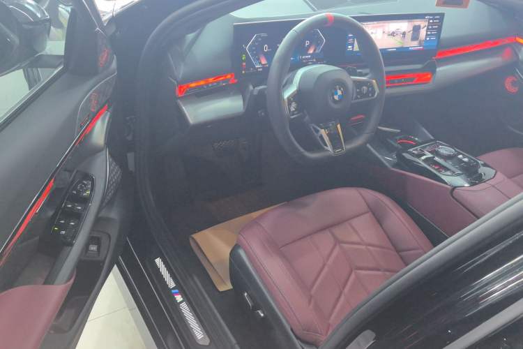 Used BMW 5 Series 2025 525Li M Sport Package