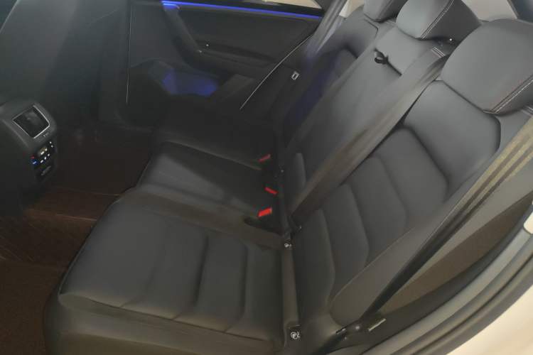 Used Volkswagen Tayron 2020 330TSI Two-Wheel Drive Luxury Smart Connectivity Version