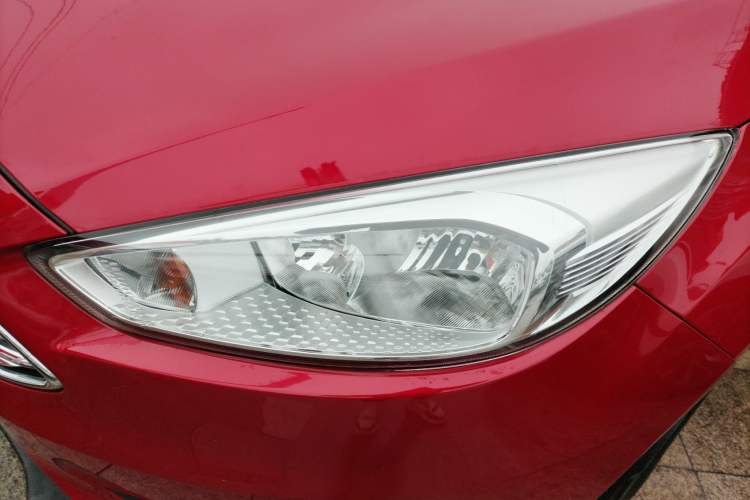 Used Ford Focus 2018 Sedan Classic 1.6L Automatic Trendy SmartDrive Edition