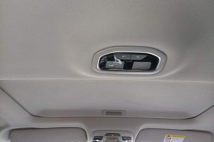 Used Geely Auto Vision S1 2019 Upgraded Model 1.5L CVT Luxury Version Headliner