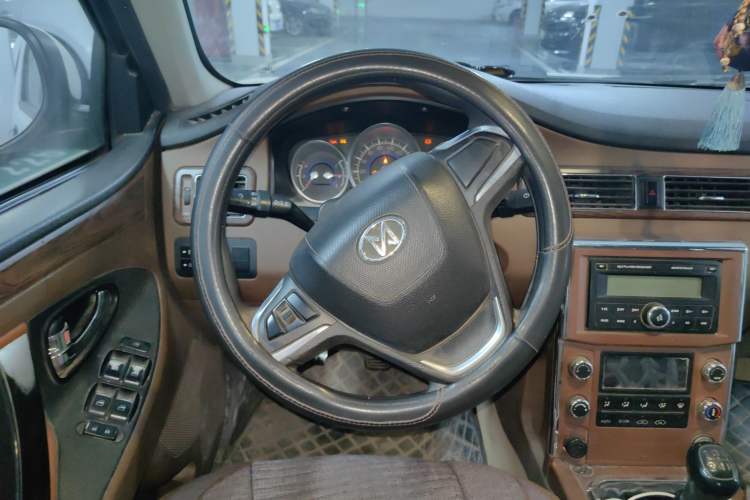 Used JDMC T5 2016 2.8T Two-Wheel Drive Comfort Version with Standard Wheelbase JE493ZLQ4E
