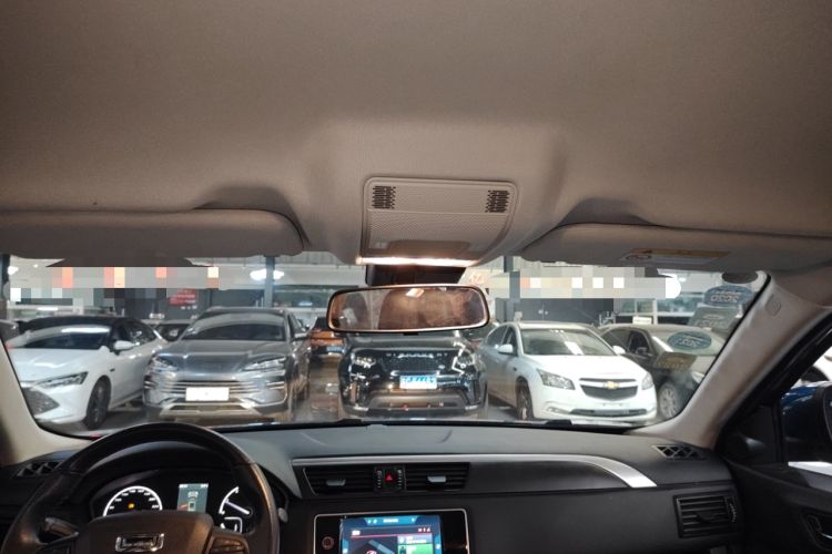 Used Qoros 5 2018 Revised Version 1.6T Automatic Leading Edition