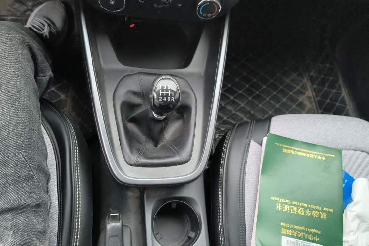 Used Ford Escort 2019 Revised Version 1.5L Manual "Quality Enjoyment" Trim (Tire Pressure Monitoring) China VI Standard Gear Lever