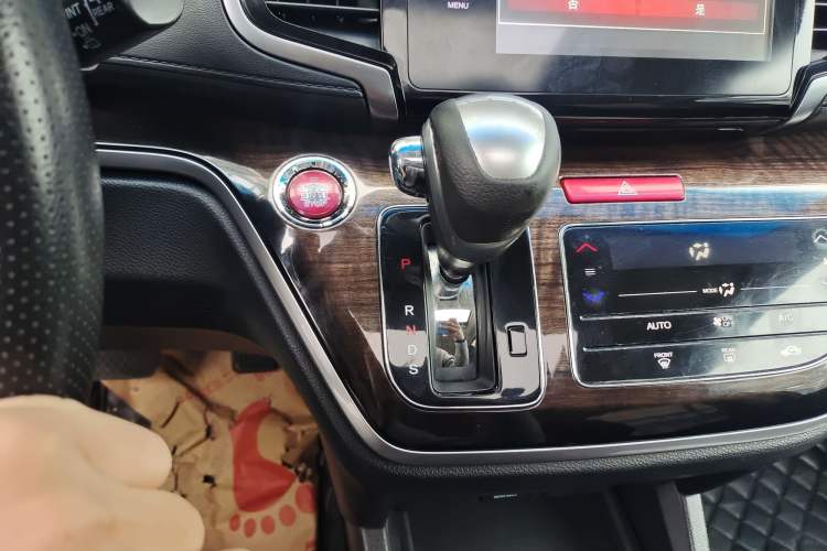 Used Honda Odyssey 2015 2.4L Smart Edition