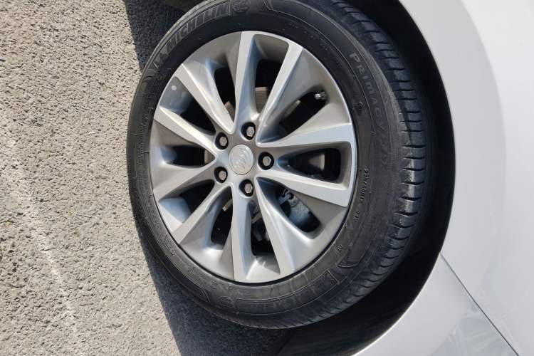 Used Buick GL6 2021 323T Mild Hybrid Connect Luxury Model