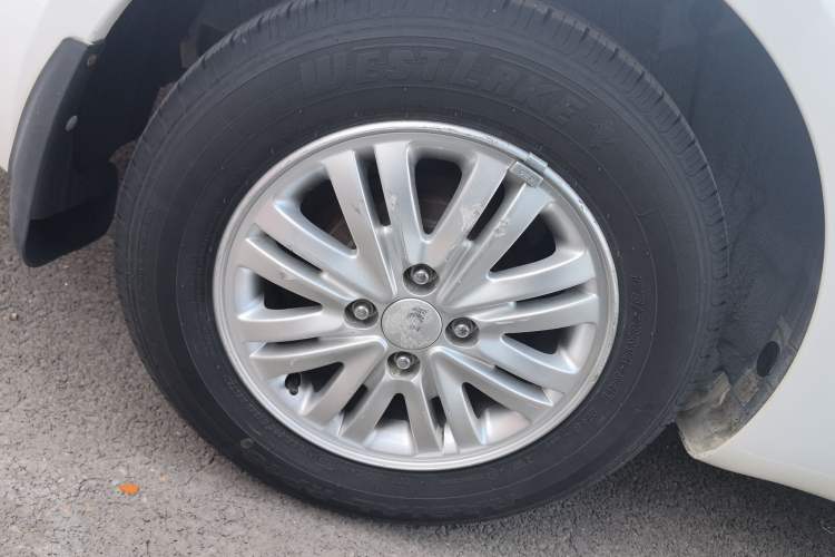 Used Kia K2 2012 Sedan 1.4L Automatic GLS Commemorative Edition
