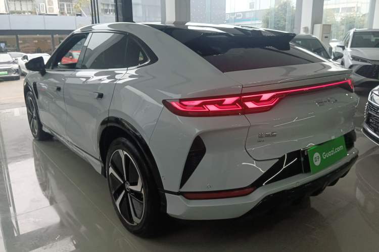 Used BYD Song L EV 2025 Intelligent Driving Version 662 km LiDAR Excellence Edition
