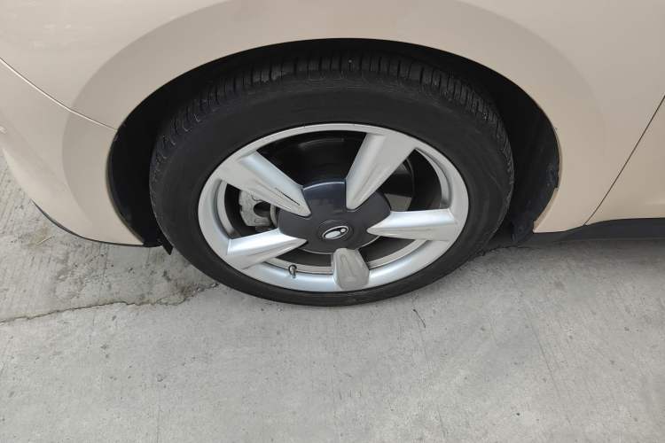 Used ORA Good Cat 2021 400km Standard Range Venus Edition Lithium-Ion Battery Exterior 4