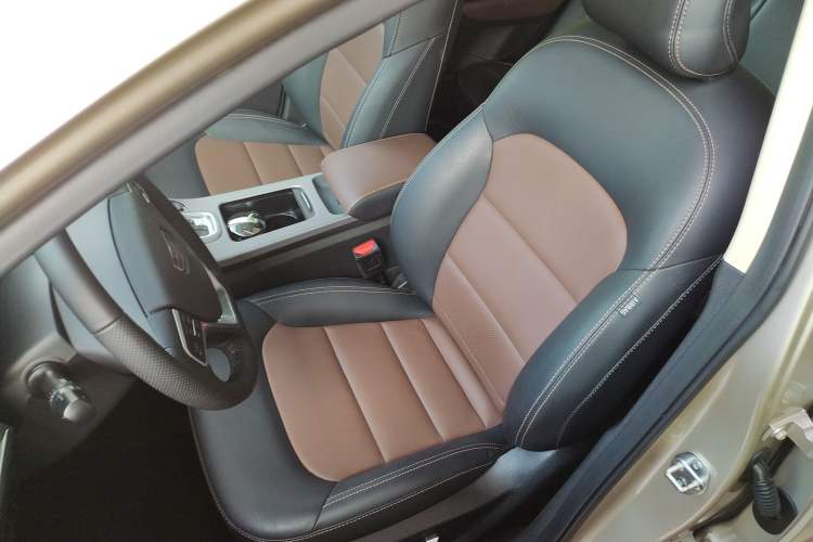 Used Geely Auto Emgrand GL 2018 1.4T DCT Prestige Smart Connectivity Version Left Front Seat