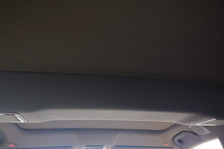 Used Denza Z9 2024 1100 km All-Wheel-Drive Ultra Version Headliner