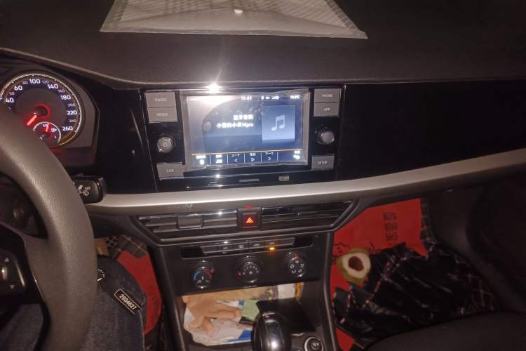 Used Volkswagen Lavida 2019 1.5L Automatic Comfort Edition China VI Standard Audio And AC Panel