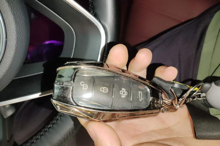 Used Hongqi H5 2025 1.5T DCT Qiyun 500 000th Unit Commemorative Edition Vehicle Key