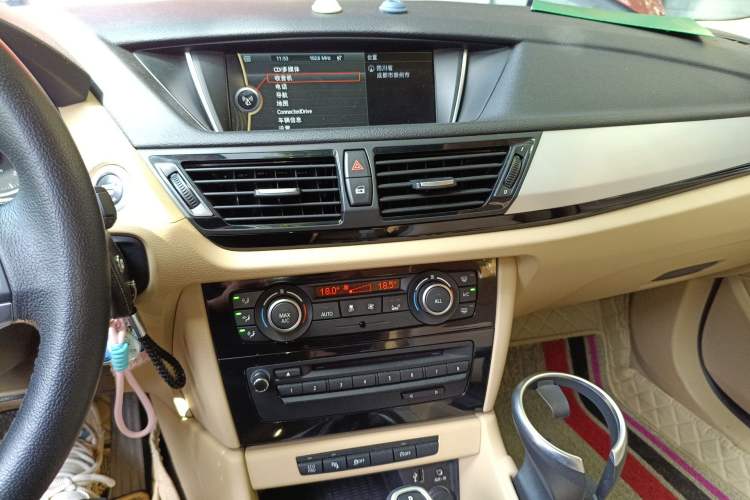 Used BMW X1 2014 sDrive18i Leading Model