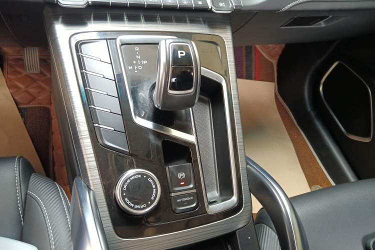 Used Geely Auto Emgrand X7 Sport 2020 1.8TD DCT Smart Connect PRO Gear Lever