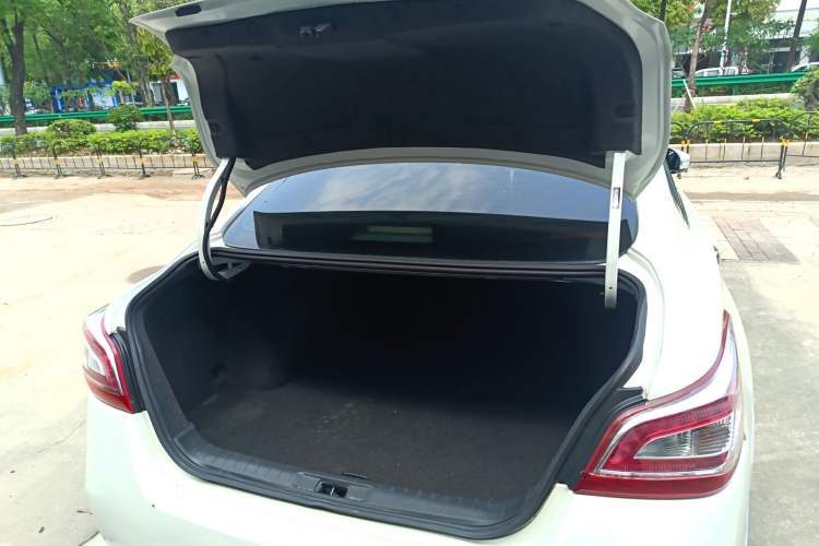 Used Nissan Teana 2013 2.0L XL Comfort Edition Trunk