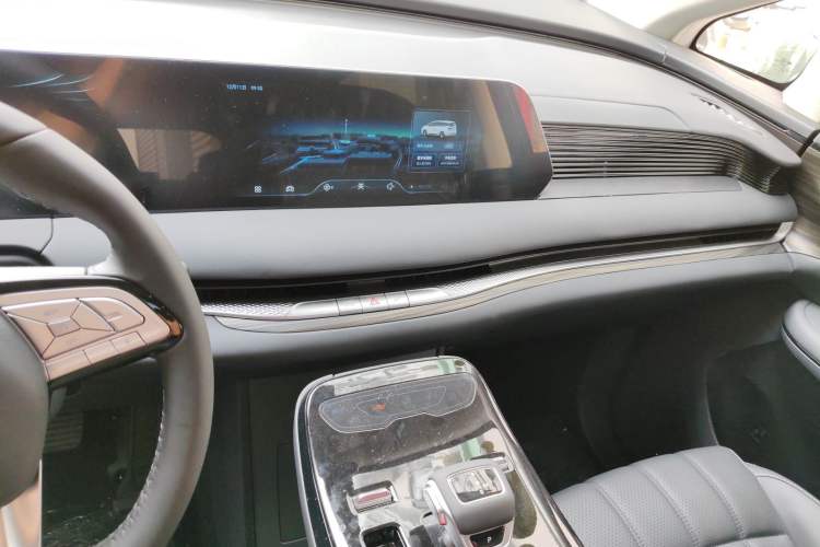 Used FORTHING Xinghai V9 2026 Model, Smart Enjoyment Series, 200km Flagship Edition
