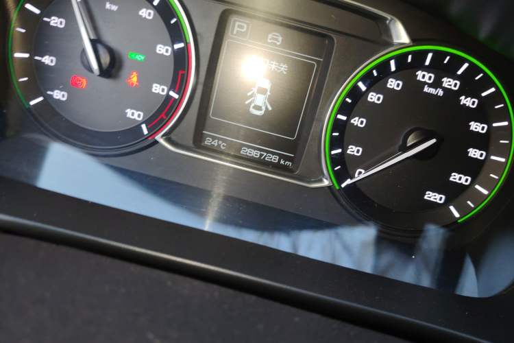 Used CHANGAN OSHAN Cosmos EV 2020 LingShang Model Odometer Close Up